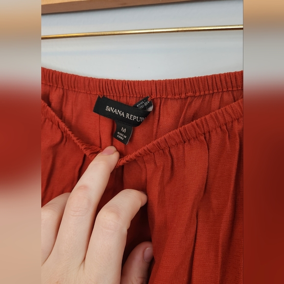 Banana Republic Off Shoulder Burnt Orange Long Sleeve Flowy Blouse - Picture 6 of 6